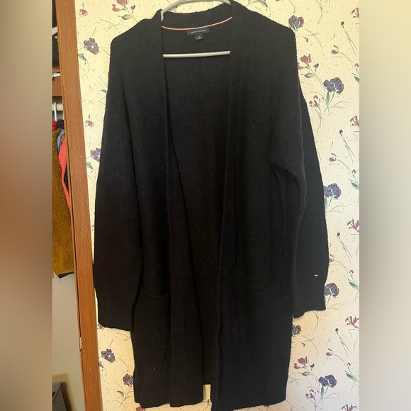 Long Tommy Hilfiger Cardigan Size M Blue navy color Used but in gold condition - Picture 1 of 3